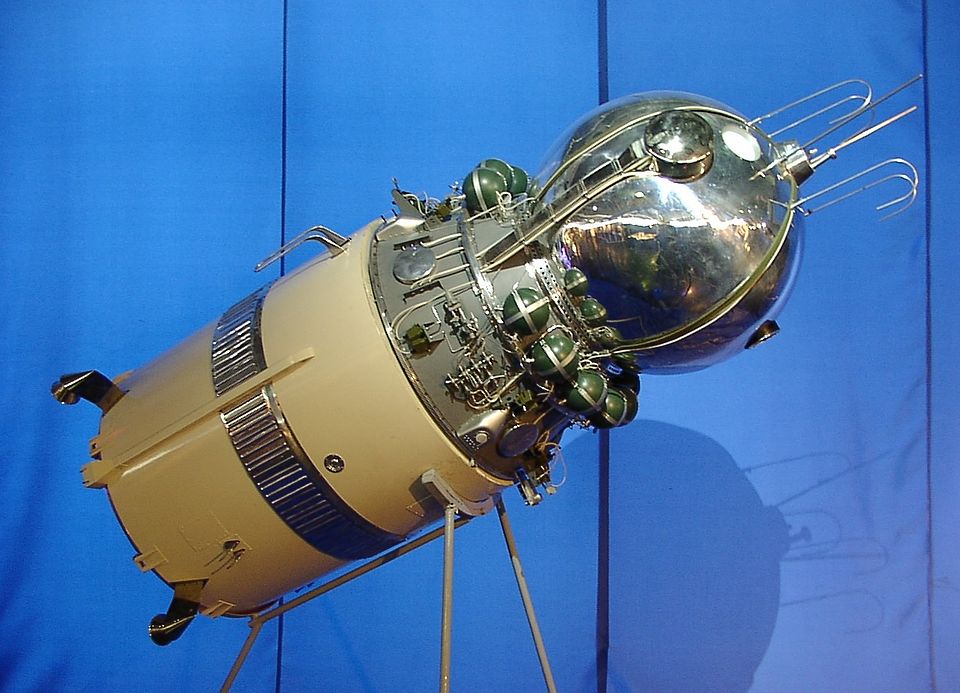 Model of Vostok spacecraft, photo taken and edited by de:Benutzer:HPH on "Russia in Space" exhibition (Airport of Frankfurt, Germany, 2002)