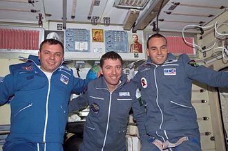 l-r Yuri Gidzenko, Roberto Vittori, and Mark Shuttleworth