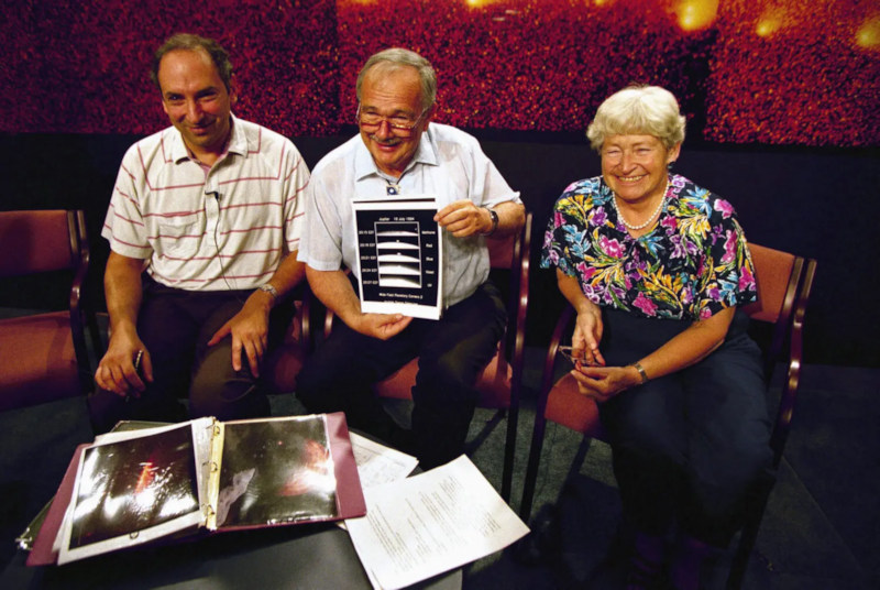 (l-r) David Levy, Gene Shoemaker, Carolyn Shoemaker AP Photo